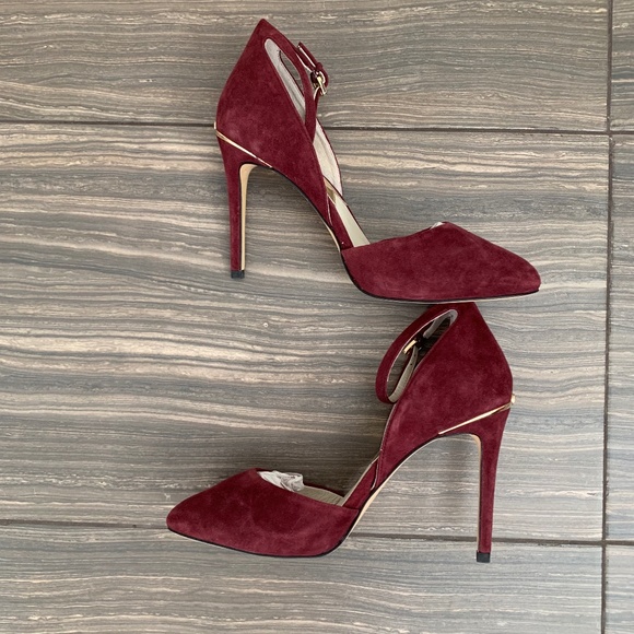 Michael Kors Shoes - WOW! Like New Michael Kors Burgundy Suede Heels